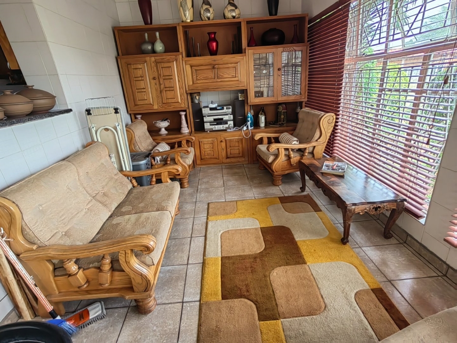 5 Bedroom Property for Sale in Sophiatown Gauteng