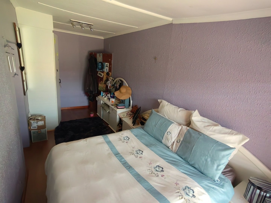 5 Bedroom Property for Sale in Sophiatown Gauteng