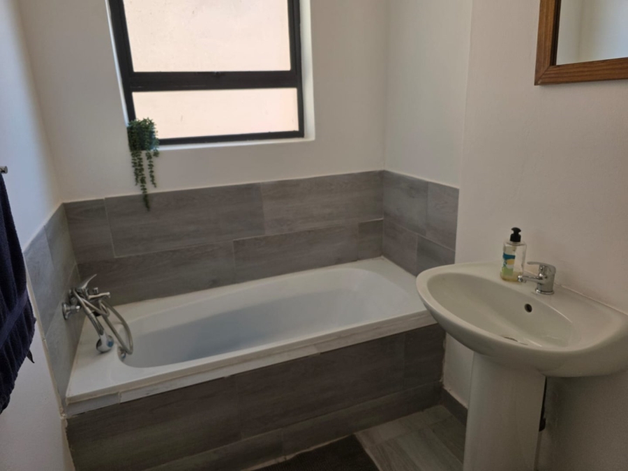 3 Bedroom Property for Sale in Albertsdal Gauteng