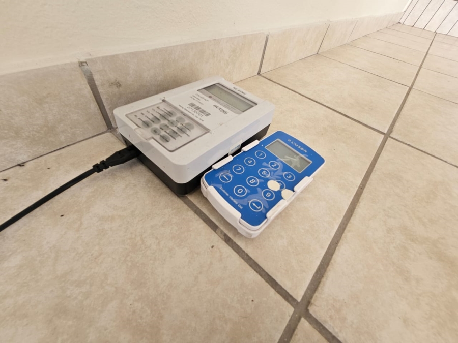 To Let 2 Bedroom Property for Rent in Raslouw Gauteng