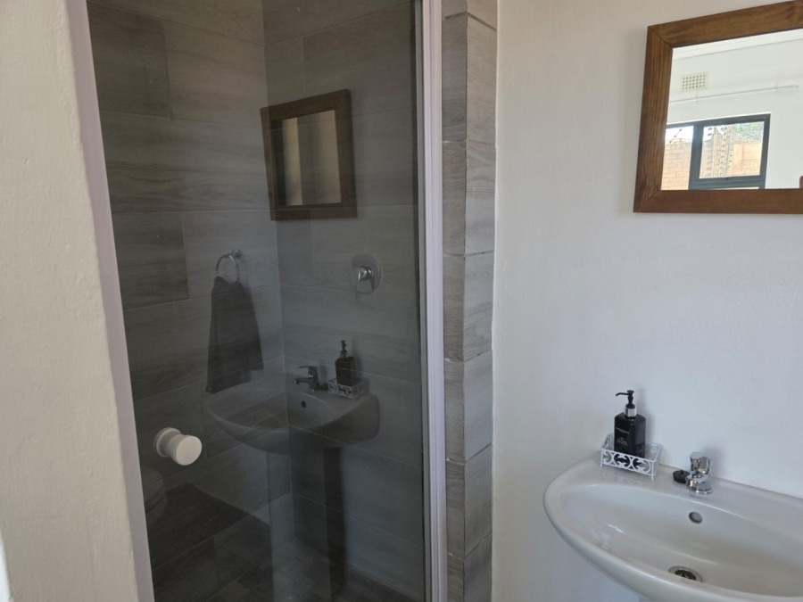 2 Bedroom Property for Sale in Albertsdal Gauteng