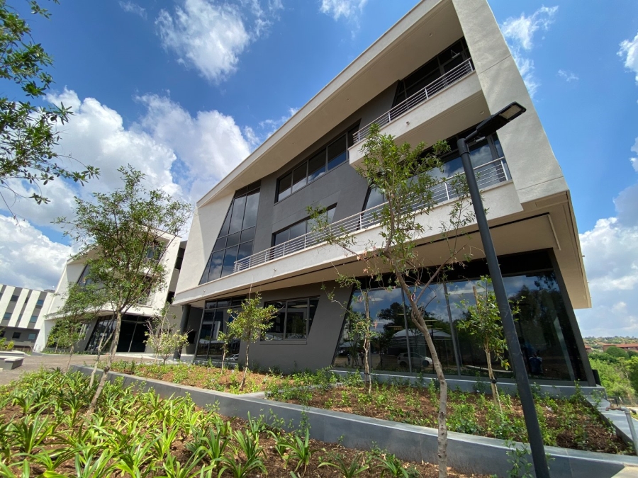 To Let commercial Property for Rent in Die Hoewes Gauteng