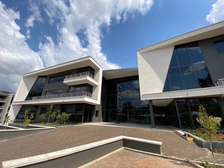 To Let commercial Property for Rent in Die Hoewes Gauteng