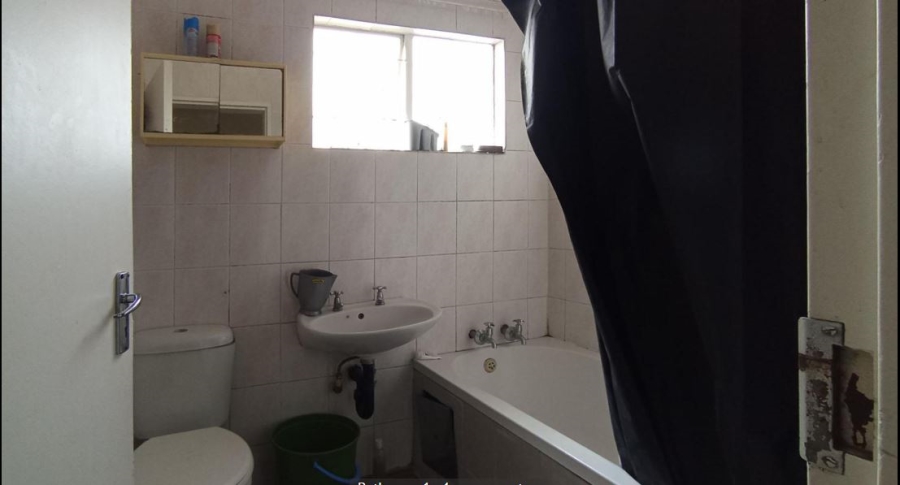2 Bedroom Property for Sale in Vorna Valley Gauteng