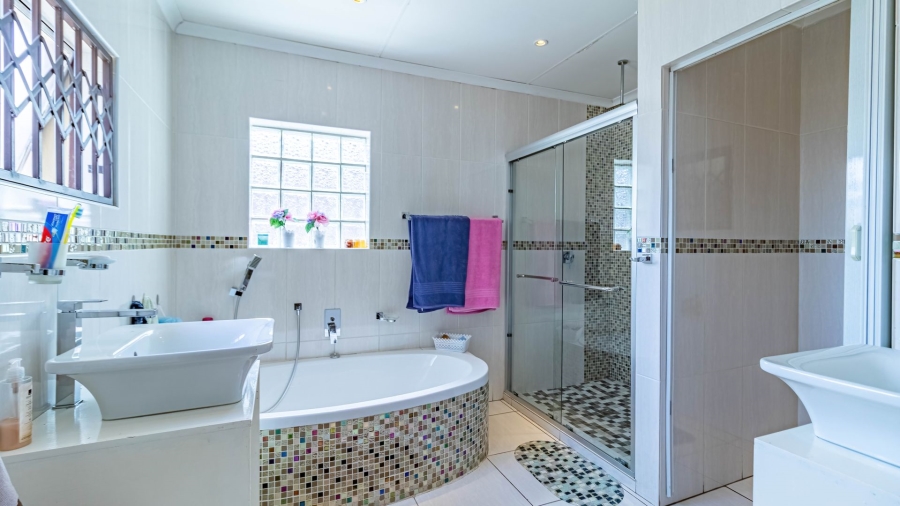 3 Bedroom Property for Sale in The Hill Gauteng
