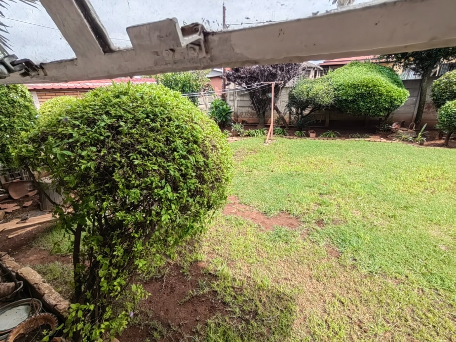 5 Bedroom Property for Sale in Westdene Gauteng