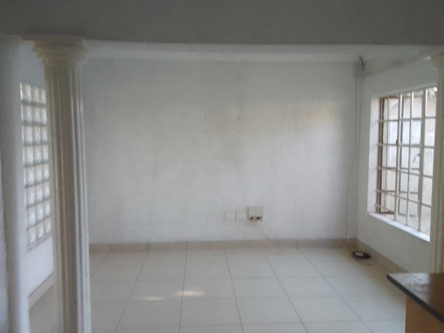 3 Bedroom Property for Sale in Lenasia South Gauteng