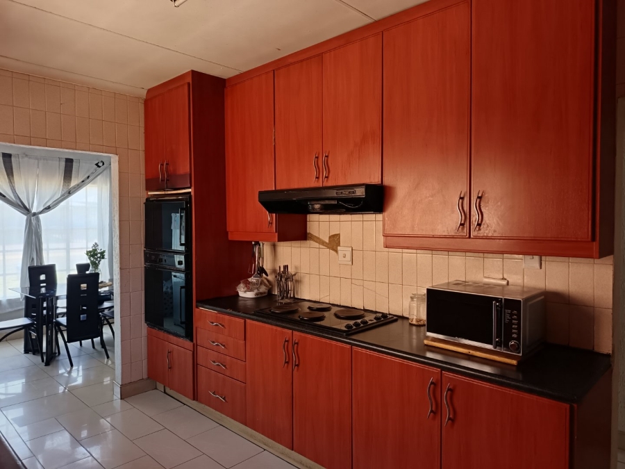 3 Bedroom Property for Sale in Lenasia South Gauteng