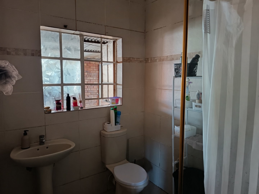 3 Bedroom Property for Sale in Lenasia South Gauteng