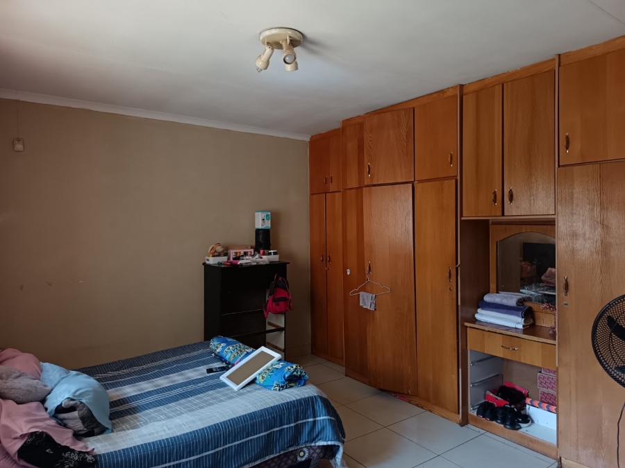3 Bedroom Property for Sale in Lenasia South Gauteng