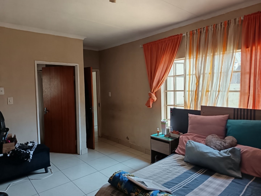 3 Bedroom Property for Sale in Lenasia South Gauteng