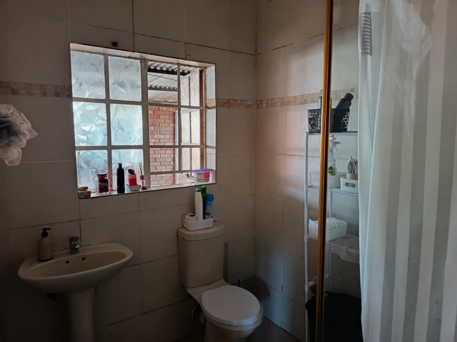 3 Bedroom Property for Sale in Lenasia South Gauteng