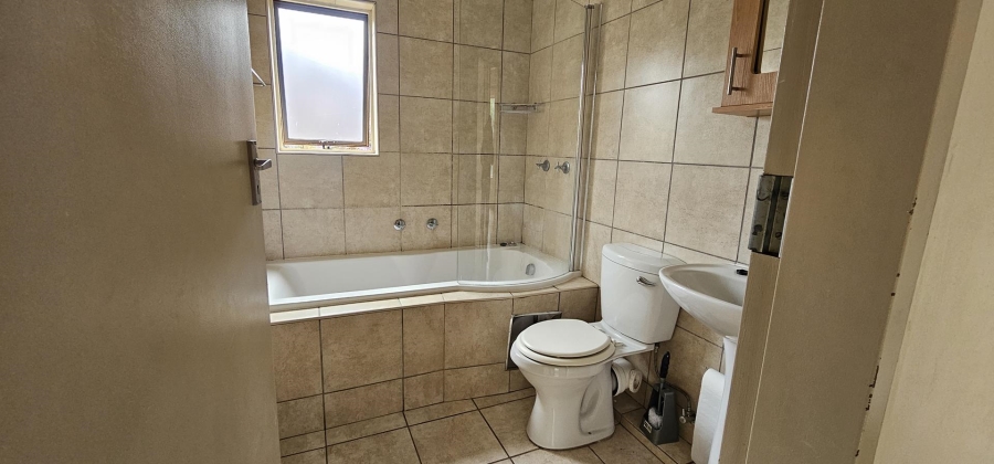 2 Bedroom Property for Sale in Olympus AH Gauteng