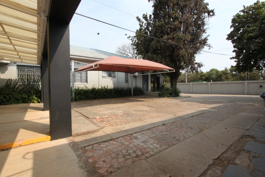 12 Bedroom Property for Sale in Riviera Gauteng