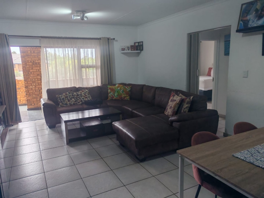 To Let 3 Bedroom Property for Rent in Ravenswood Gauteng
