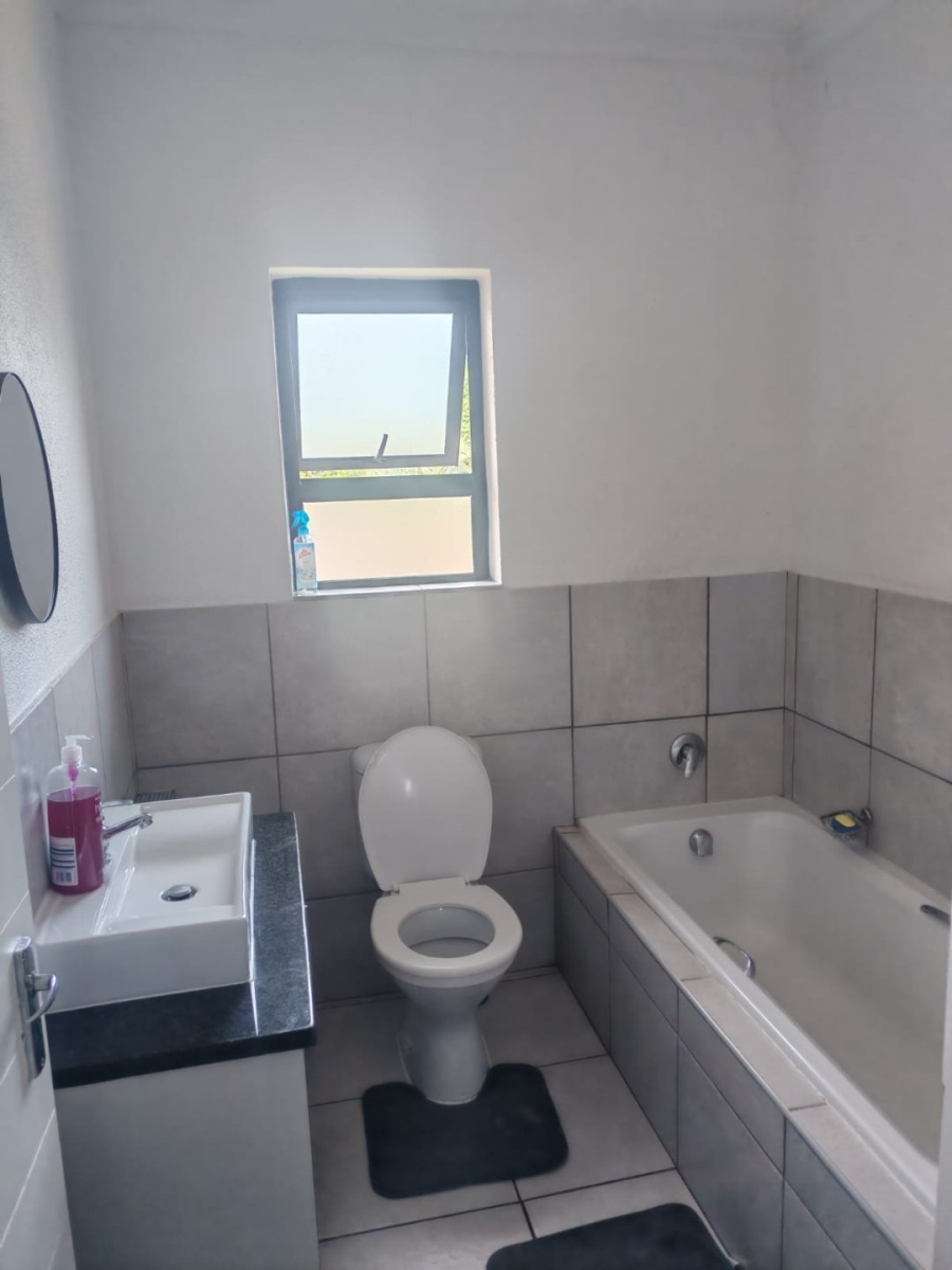 To Let 3 Bedroom Property for Rent in Ravenswood Gauteng