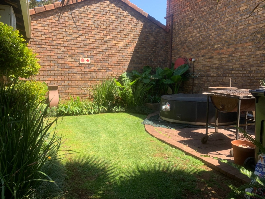 To Let 3 Bedroom Property for Rent in Valhalla Gauteng