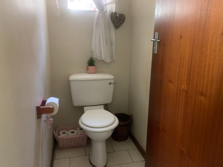 To Let 3 Bedroom Property for Rent in Valhalla Gauteng