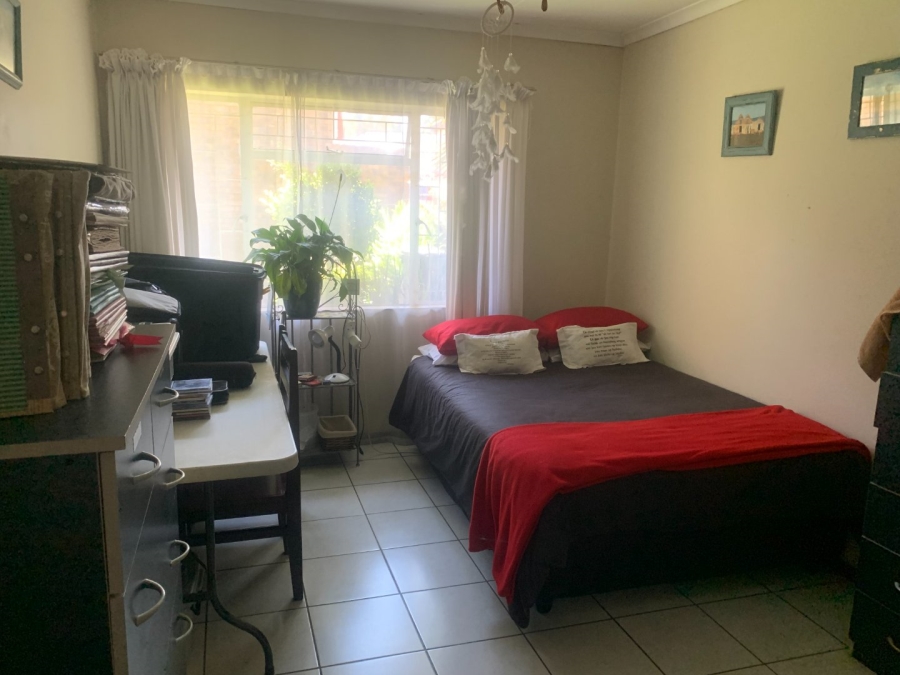 To Let 3 Bedroom Property for Rent in Valhalla Gauteng