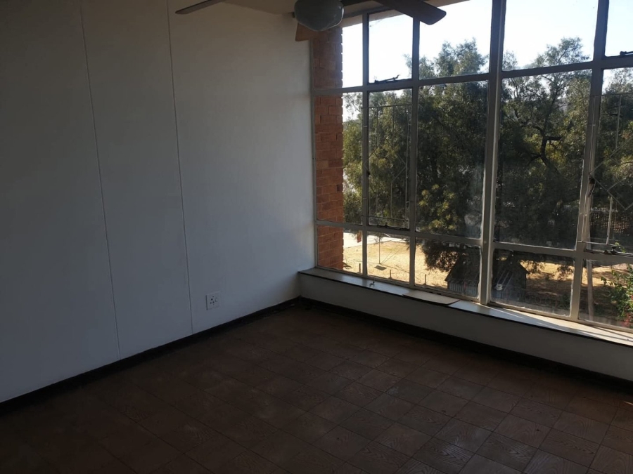 2 Bedroom Property for Sale in Moregloed Gauteng