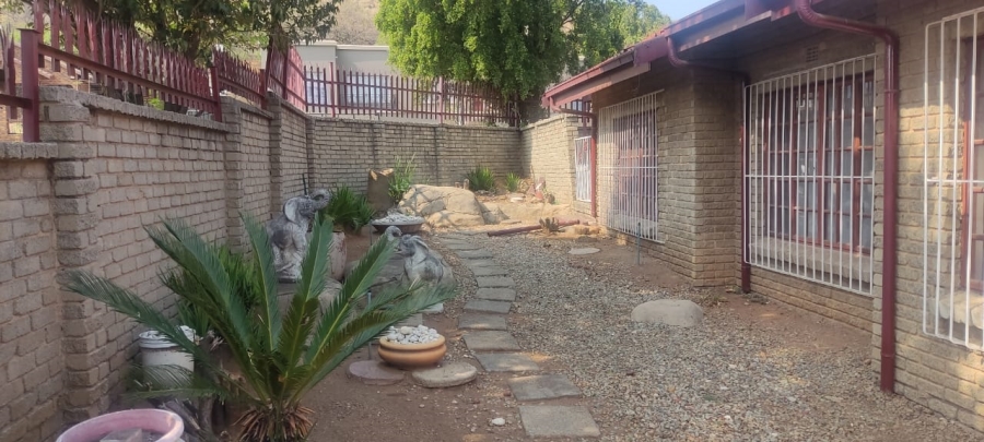 To Let 3 Bedroom Property for Rent in Suideroord Gauteng