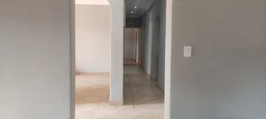 To Let 3 Bedroom Property for Rent in Suideroord Gauteng