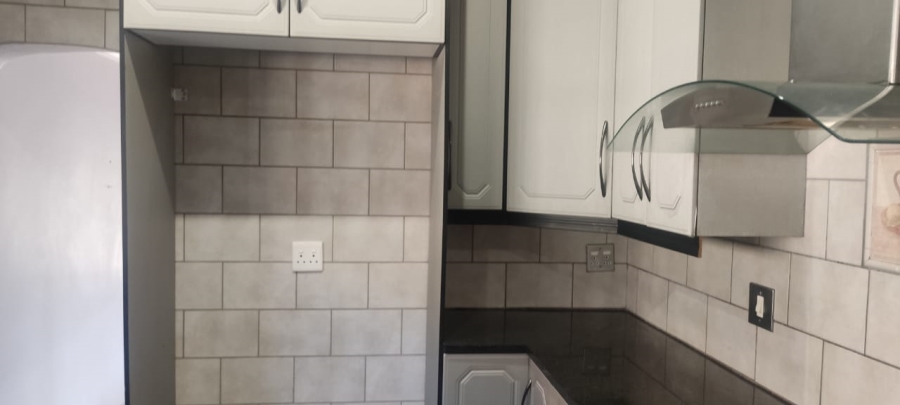 To Let 3 Bedroom Property for Rent in Suideroord Gauteng