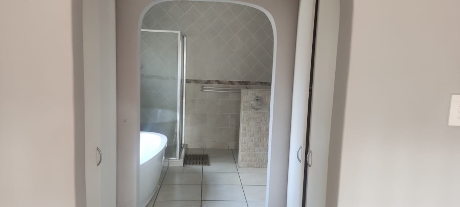 To Let 3 Bedroom Property for Rent in Suideroord Gauteng