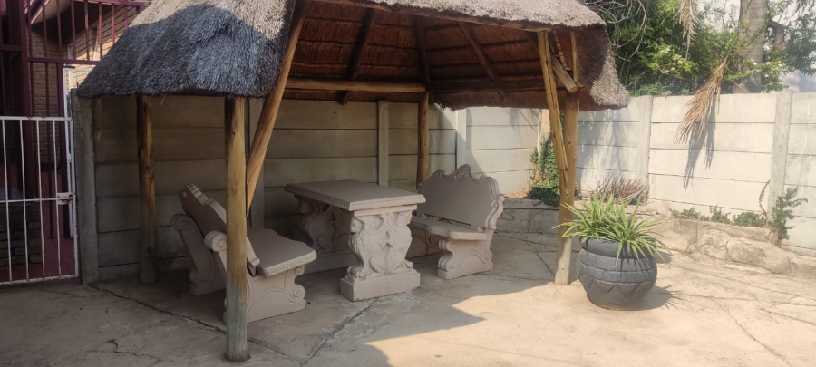 To Let 3 Bedroom Property for Rent in Suideroord Gauteng