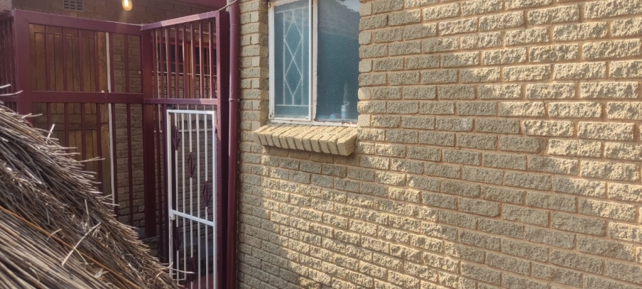 To Let 3 Bedroom Property for Rent in Suideroord Gauteng