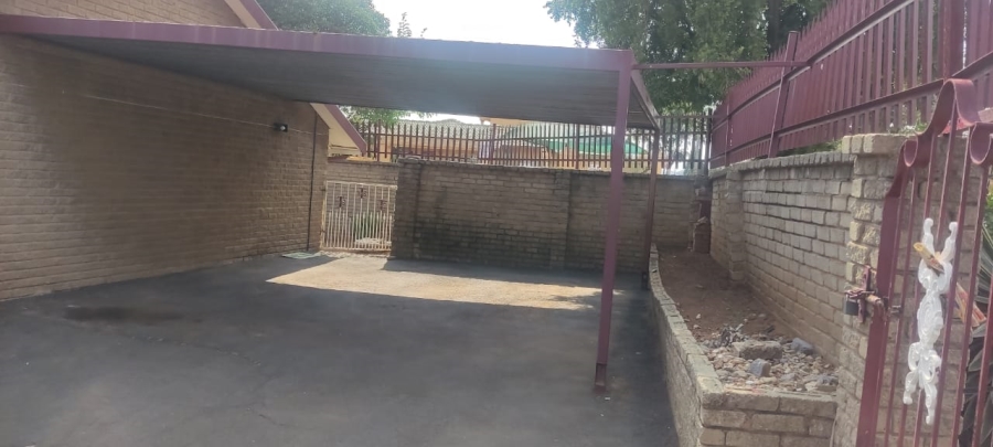 To Let 3 Bedroom Property for Rent in Suideroord Gauteng
