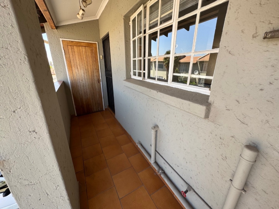 2 Bedroom Property for Sale in Freeway Park Gauteng