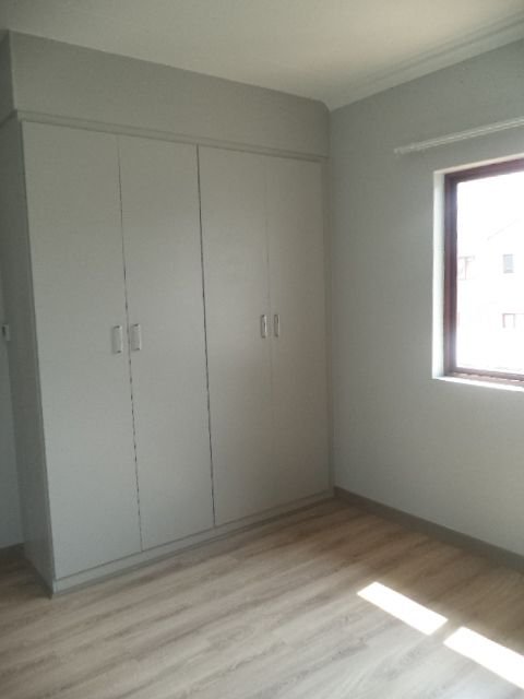 To Let 2 Bedroom Property for Rent in Blue Hills Gauteng
