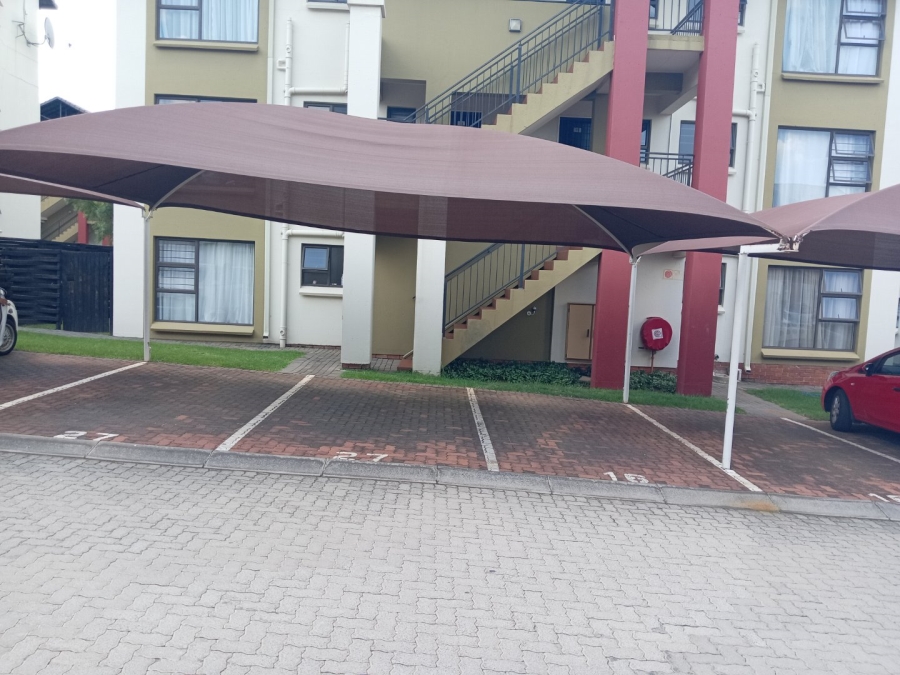 To Let 2 Bedroom Property for Rent in Noordwyk Gauteng