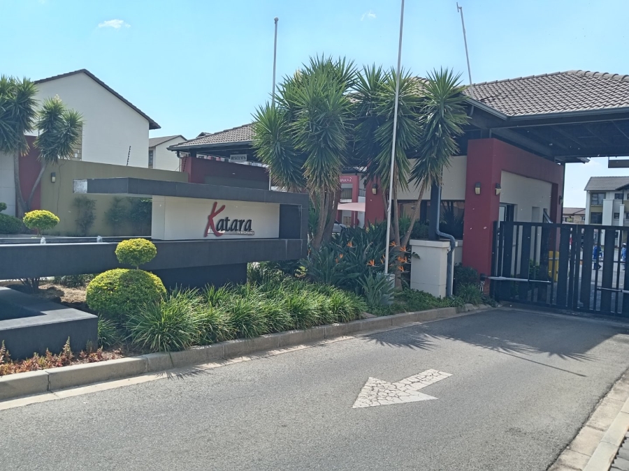 To Let 2 Bedroom Property for Rent in Noordwyk Gauteng