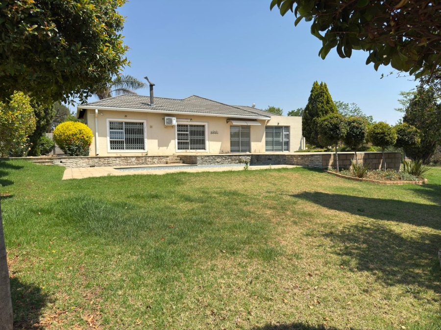 To Let commercial Property for Rent in Driefontein Gauteng