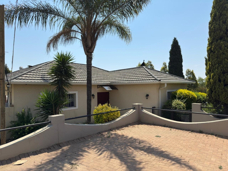 To Let commercial Property for Rent in Driefontein Gauteng