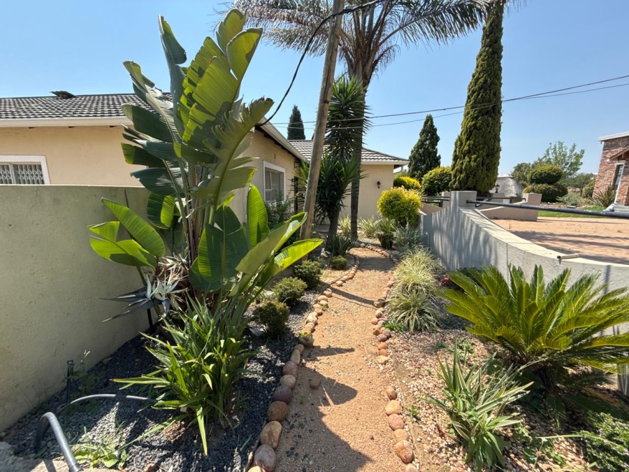 To Let commercial Property for Rent in Driefontein Gauteng