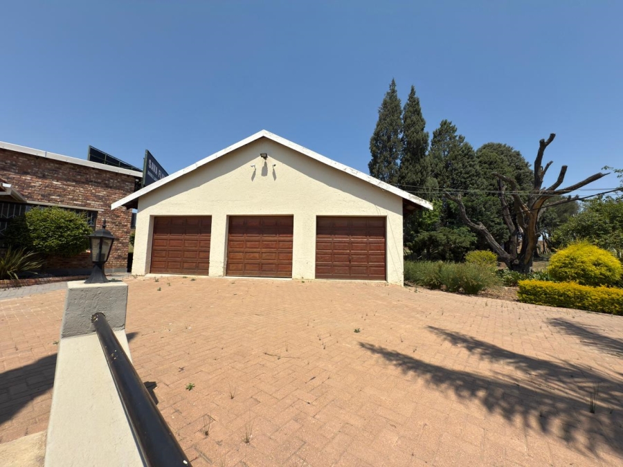 To Let commercial Property for Rent in Driefontein Gauteng