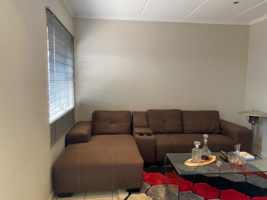 1 Bedroom Property for Sale in Blackheath Gauteng