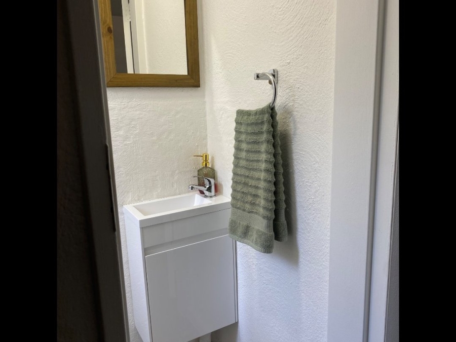 4 Bedroom Property for Sale in Blackheath Gauteng