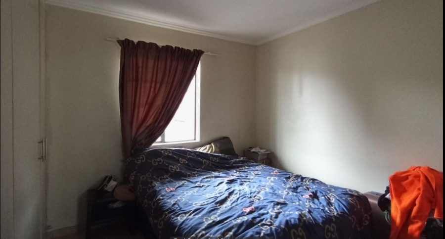 1 Bedroom Property for Sale in Noordwyk Gauteng