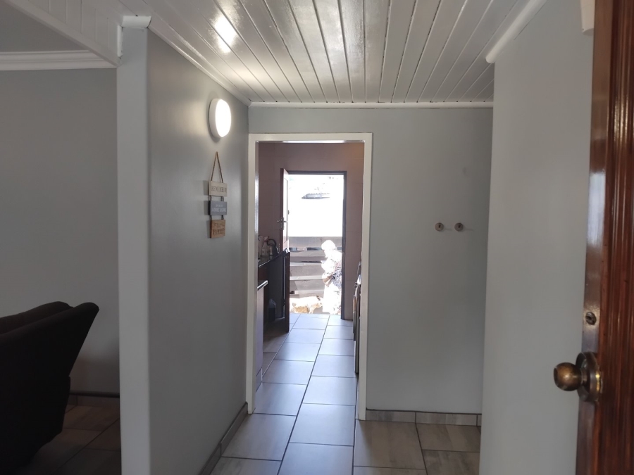 6 Bedroom Property for Sale in Dowerglen Gauteng