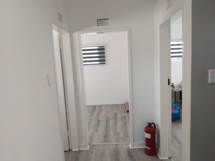 6 Bedroom Property for Sale in Dowerglen Gauteng