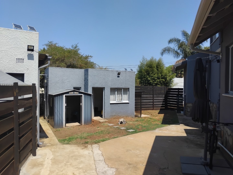 6 Bedroom Property for Sale in Dowerglen Gauteng