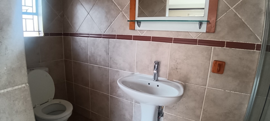 To Let 3 Bedroom Property for Rent in Glen Marais Gauteng