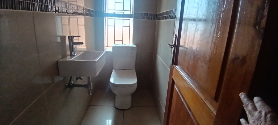 To Let 3 Bedroom Property for Rent in Glen Marais Gauteng
