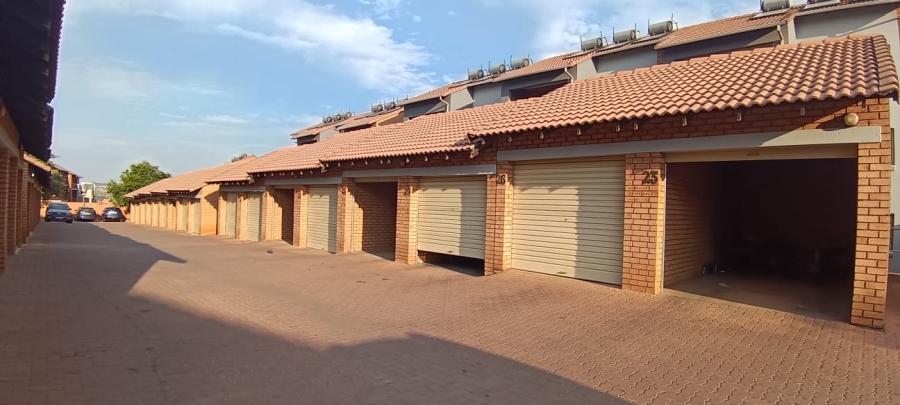 To Let 2 Bedroom Property for Rent in Sagewood Gauteng
