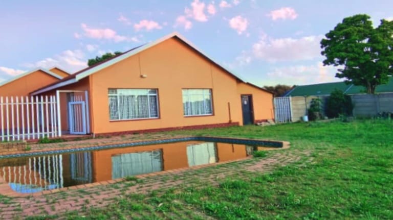 3 Bedroom Property for Sale in Riversdale Gauteng