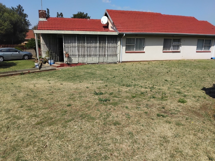 3 Bedroom Property for Sale in Primrose East Gauteng